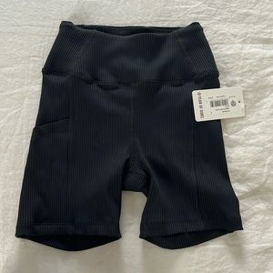NWT Year of Ours ribbed shorts